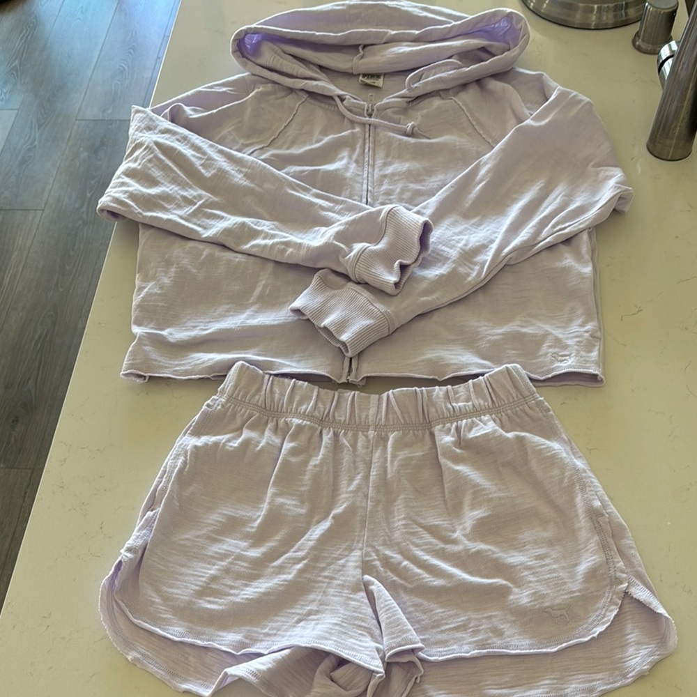 Victoria Secret Lavender Women's 2 pc. Set. New Without tags. Sz Small short.